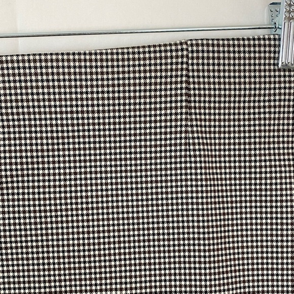 Dynamite Pencil Skirt Mini Houndstooth Pattern - Picture 2 of 10